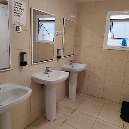 Hostal Ideal Gavà Extérieur photo